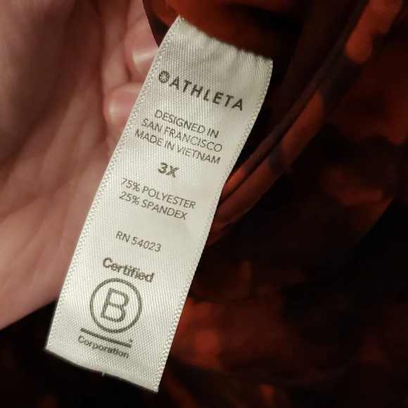 Athleta Winter Rainier Tights Red Floral Leggings Womens Plus Size 3X - Picture 6 of 17